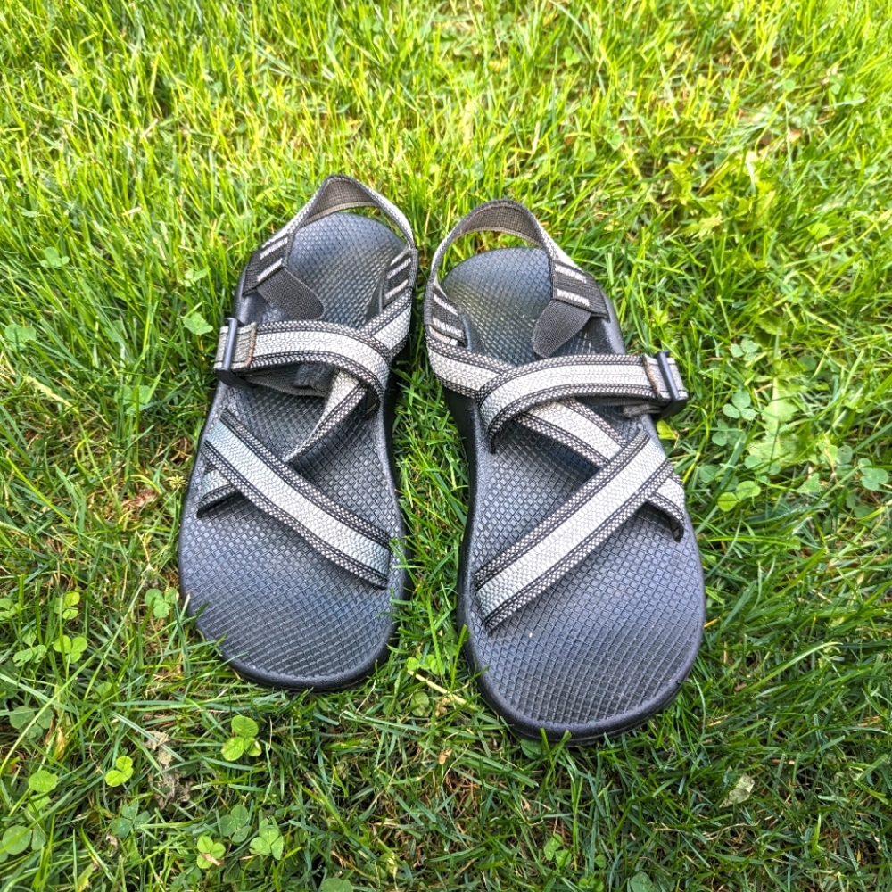 Chaco mens 9 like new